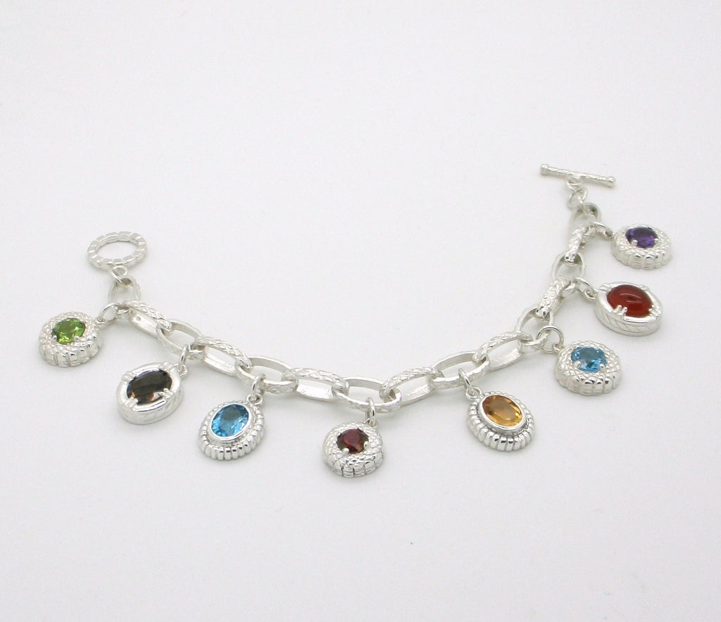 Mothers or Grandmothers Family Charm Bracelet